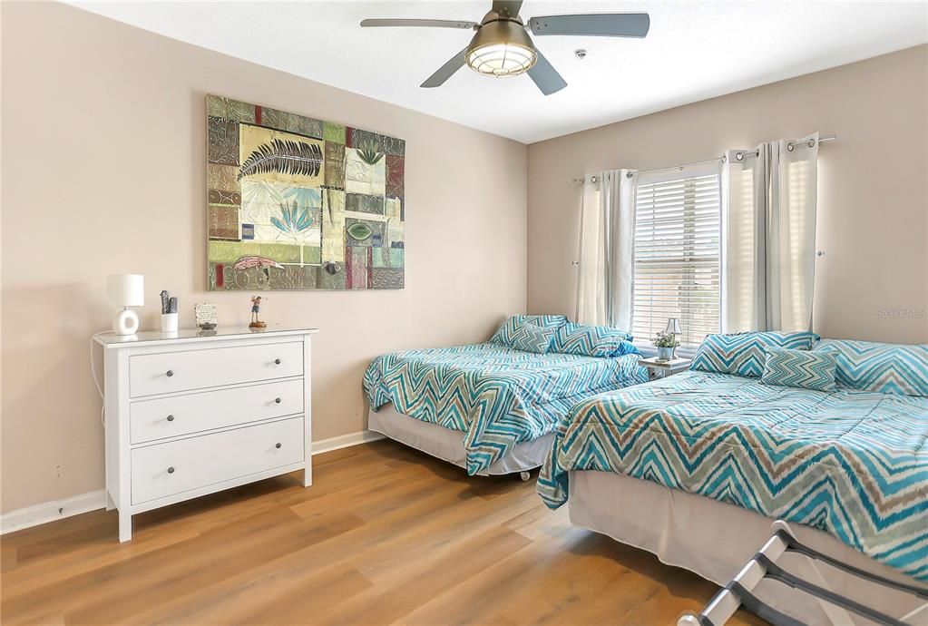 В аренду: $2,500 (3 спален, 2 ванн, 1405 Квадратных фут)