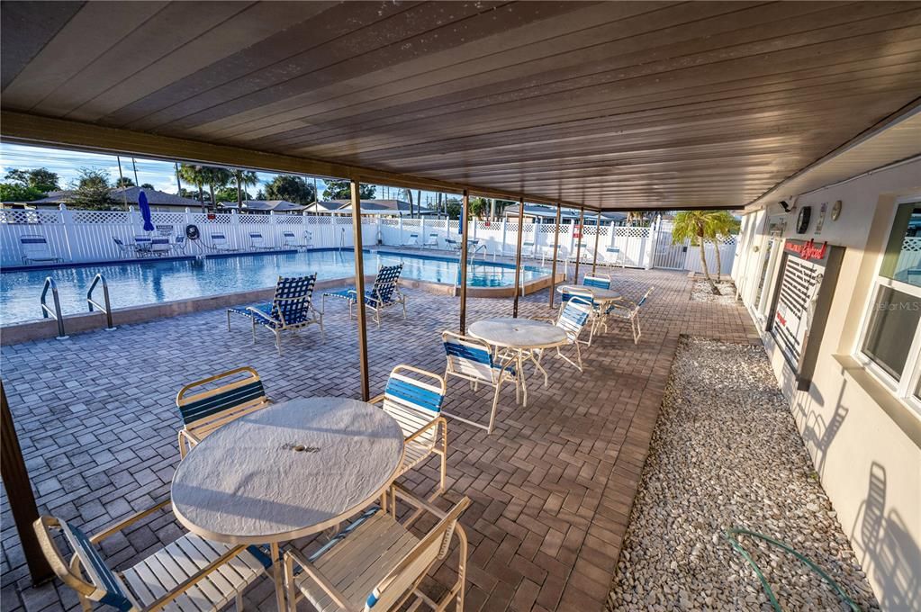 For Sale: $135,000 (1 beds, 1 baths, 600 Square Feet)