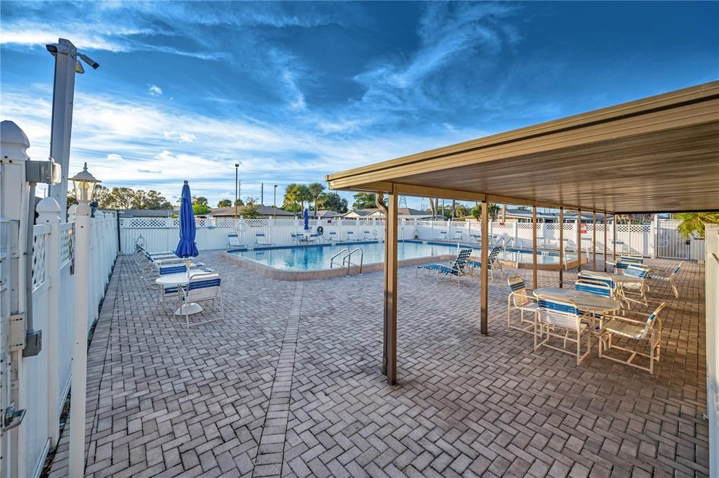 For Sale: $135,000 (1 beds, 1 baths, 600 Square Feet)