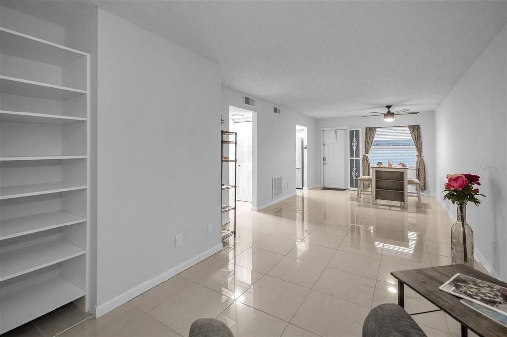 For Sale: $135,000 (1 beds, 1 baths, 600 Square Feet)