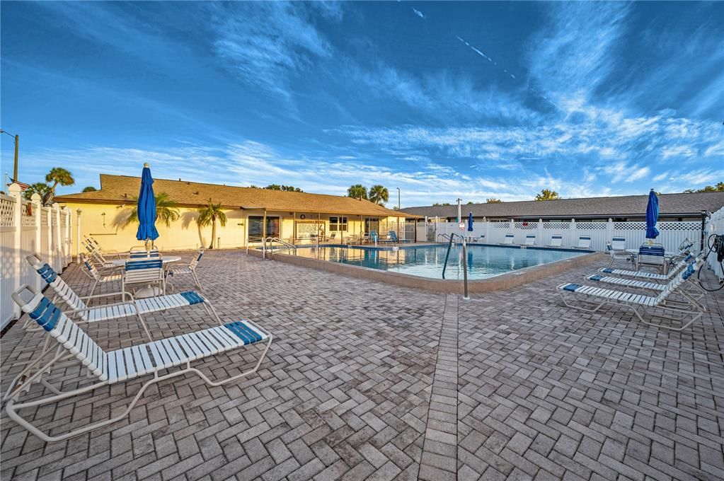 For Sale: $135,000 (1 beds, 1 baths, 600 Square Feet)