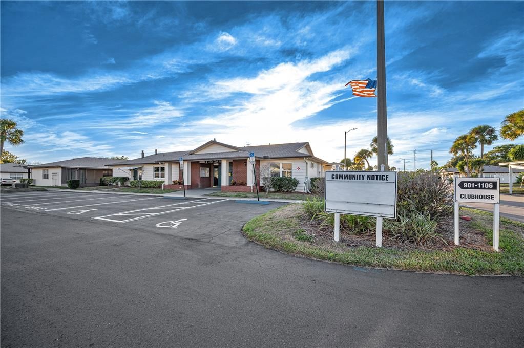 For Sale: $135,000 (1 beds, 1 baths, 600 Square Feet)