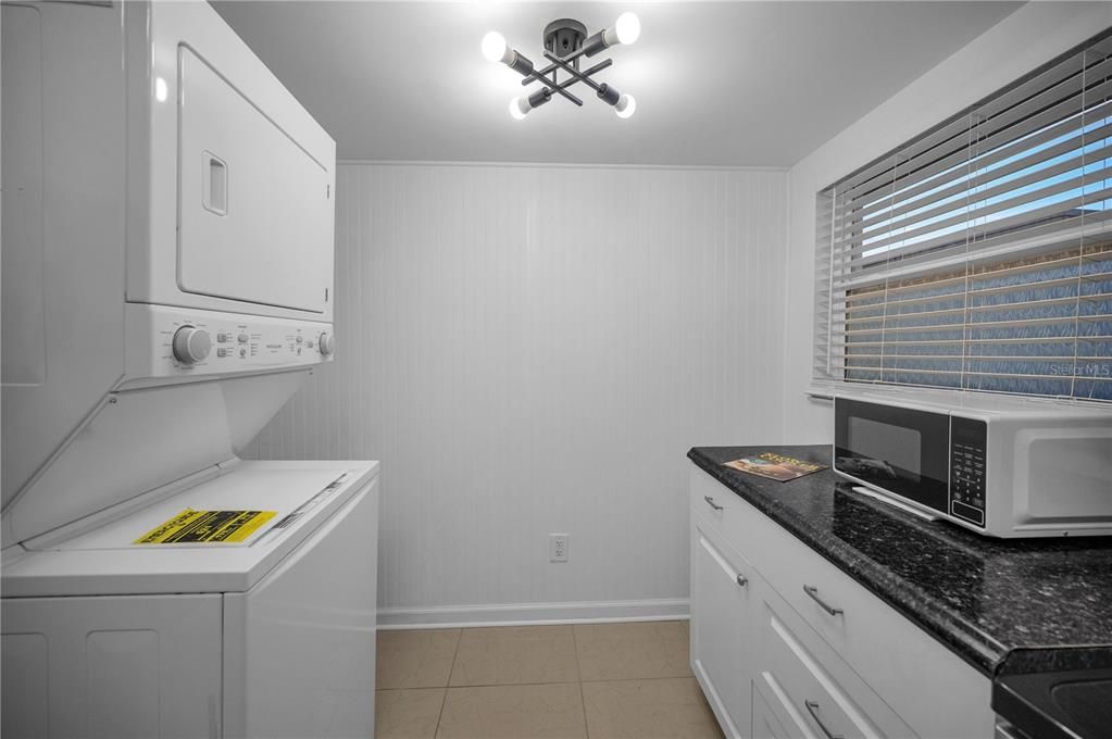 For Sale: $135,000 (1 beds, 1 baths, 600 Square Feet)