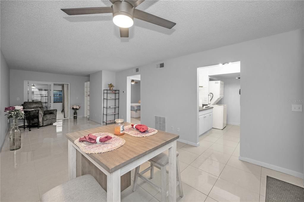 For Sale: $135,000 (1 beds, 1 baths, 600 Square Feet)