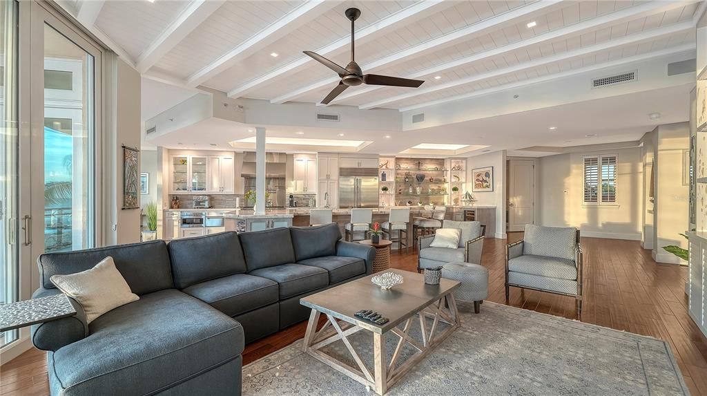 Active With Contract: $4,500,000 (3 beds, 2 baths, 3060 Square Feet)