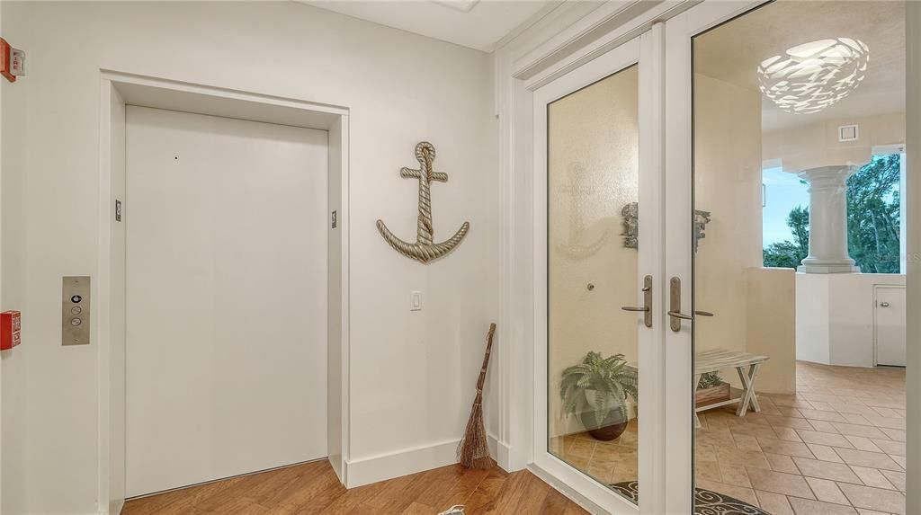 Active With Contract: $4,500,000 (3 beds, 2 baths, 3060 Square Feet)