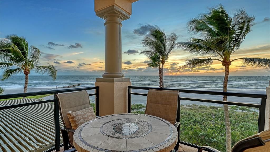 Active With Contract: $4,500,000 (3 beds, 2 baths, 3060 Square Feet)