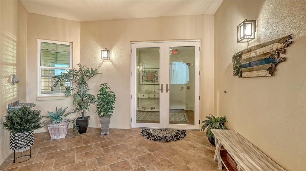 Active With Contract: $4,500,000 (3 beds, 2 baths, 3060 Square Feet)