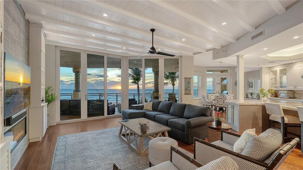 Active With Contract: $4,500,000 (3 beds, 2 baths, 3060 Square Feet)