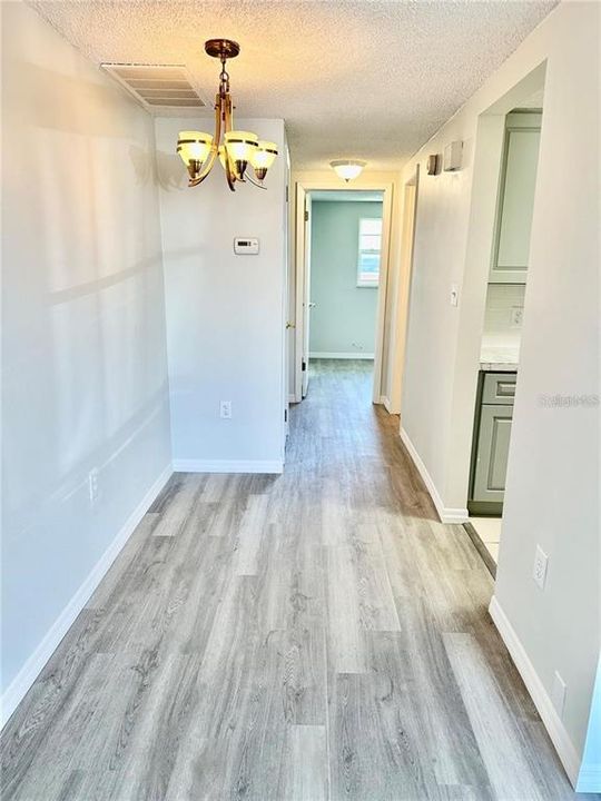 待售: $105,000 (2 贝兹, 1 浴室, 722 平方英尺)