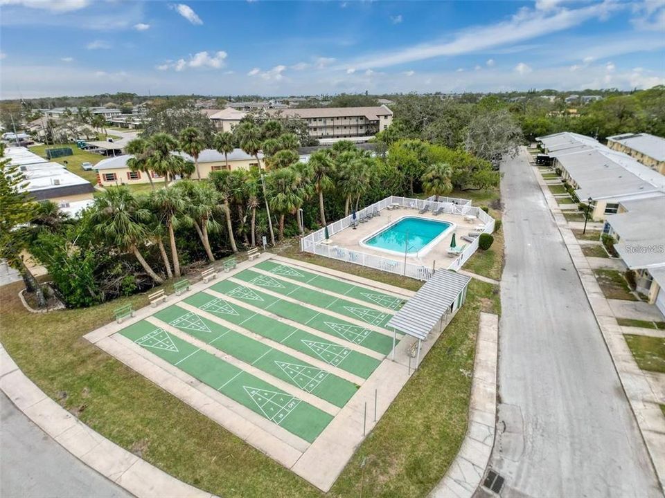 待售: $105,000 (2 贝兹, 1 浴室, 722 平方英尺)