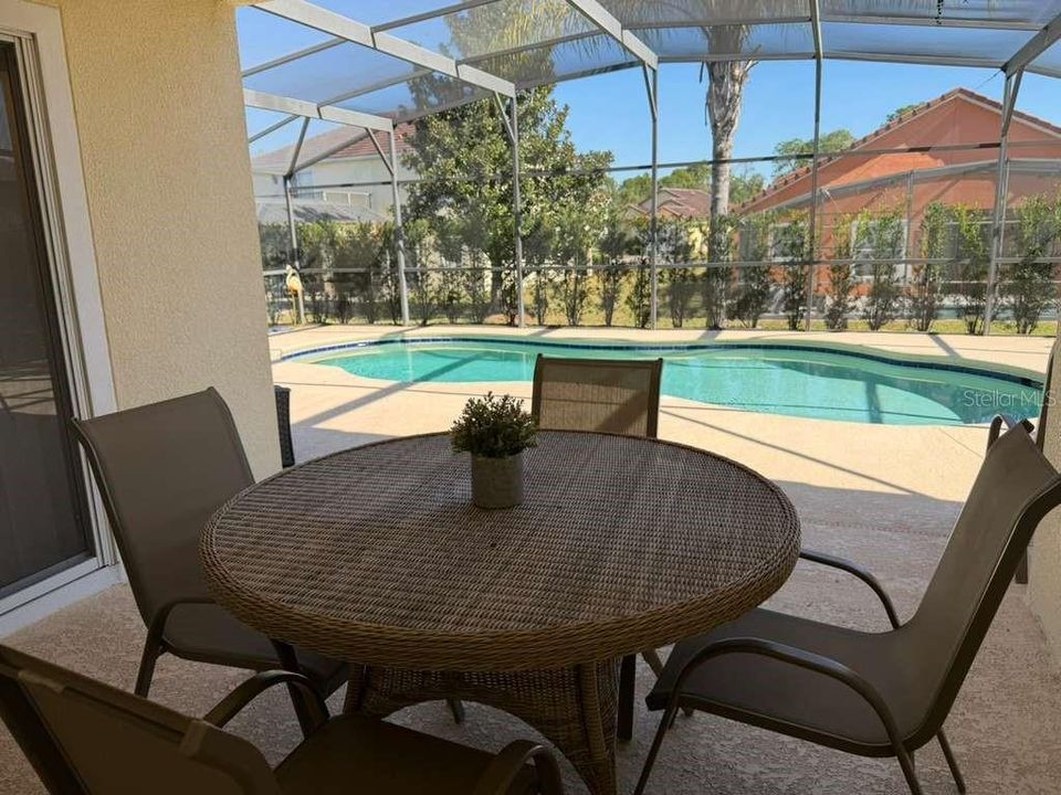 出租: $2,500 (4 贝兹, 2 浴室, 1477 平方英尺)