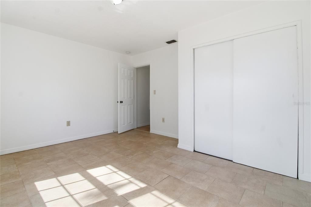 На продажу: $239,500 (3 спален, 1 ванн, 1260 Квадратных фут)