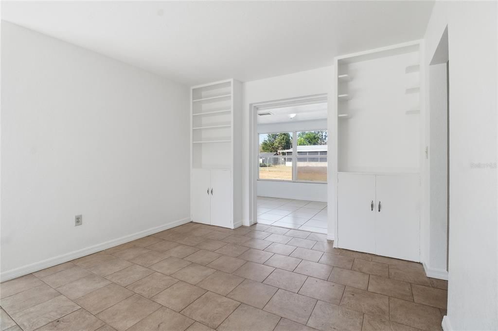 На продажу: $239,500 (3 спален, 1 ванн, 1260 Квадратных фут)