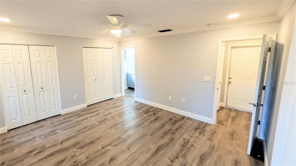Active With Contract: $2,500 (3 beds, 2 baths, 1344 Square Feet)