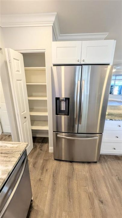 Active With Contract: $2,500 (3 beds, 2 baths, 1344 Square Feet)