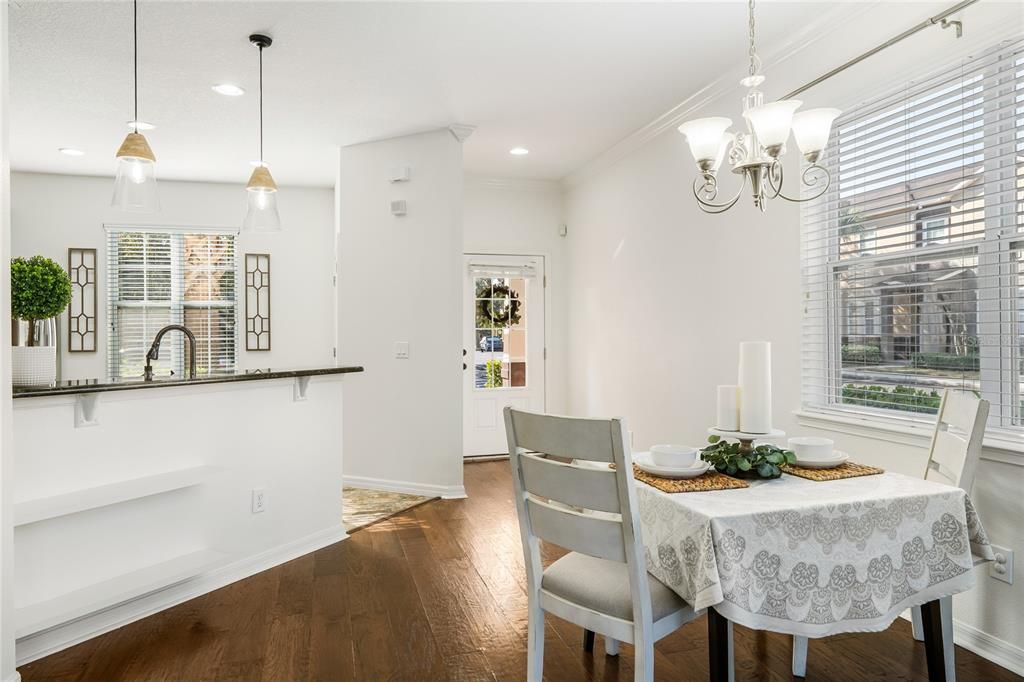 For Rent: $2,500 (3 beds, 2 baths, 1541 Square Feet)