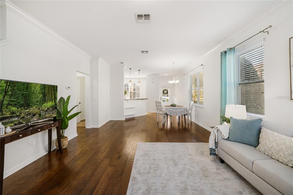 For Rent: $2,500 (3 beds, 2 baths, 1541 Square Feet)