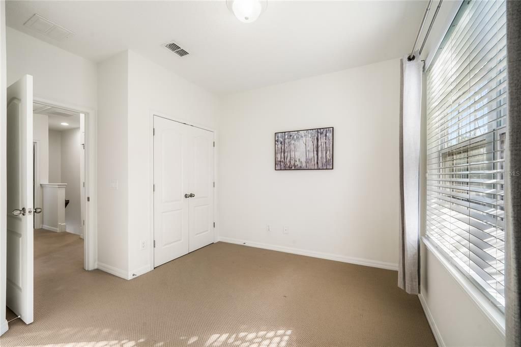 For Rent: $2,500 (3 beds, 2 baths, 1541 Square Feet)