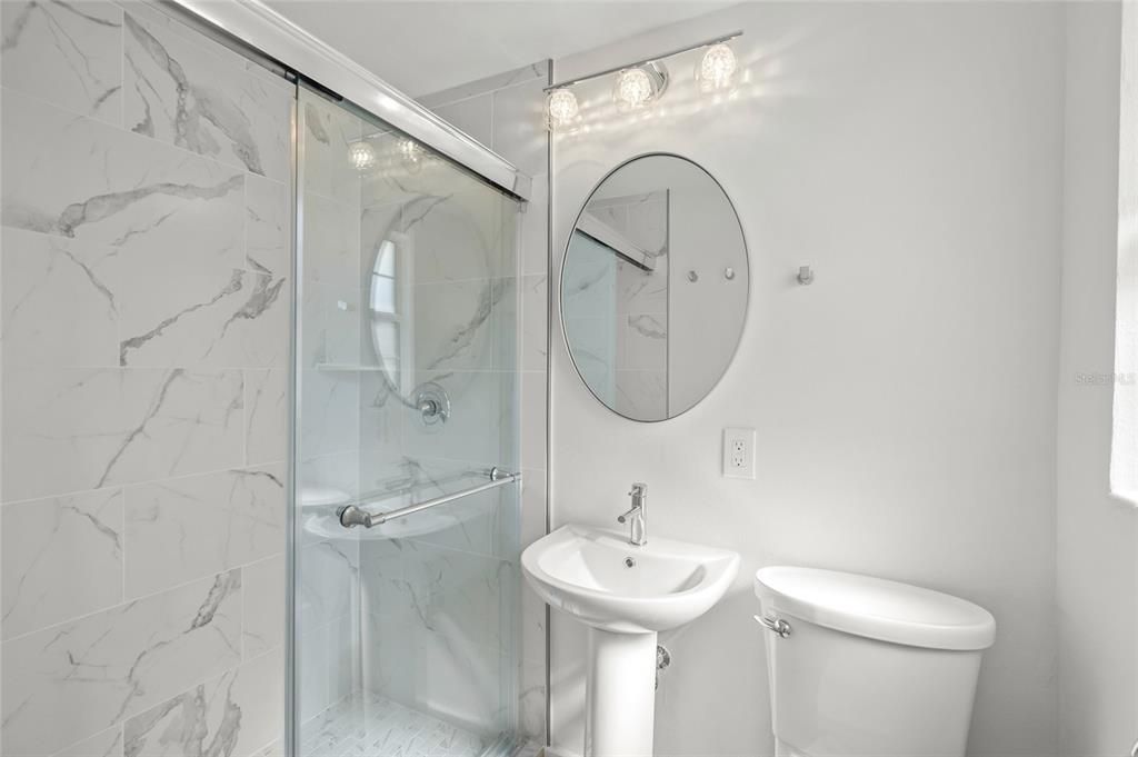 Active With Contract: $645,000 (2 beds, 2 baths, 939 Square Feet)