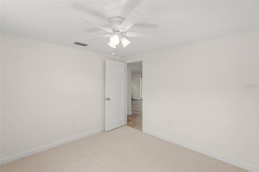 Active With Contract: $645,000 (2 beds, 2 baths, 939 Square Feet)