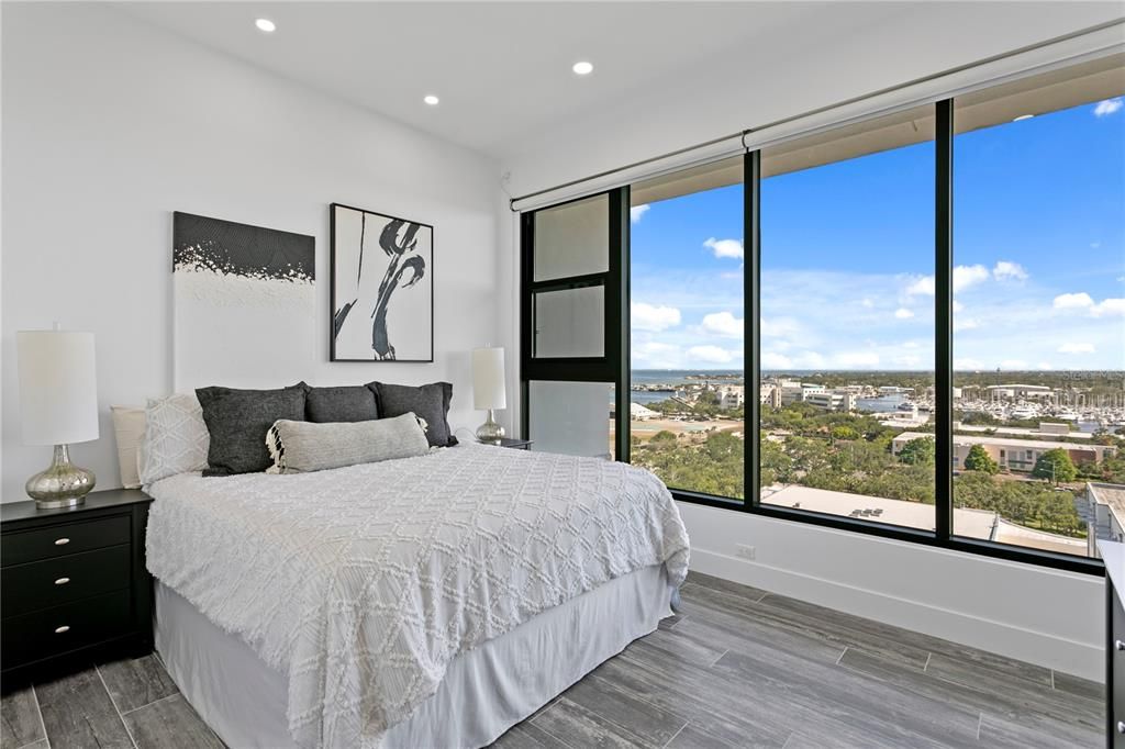 For Sale: $2,500,000 (3 beds, 3 baths, 2537 Square Feet)