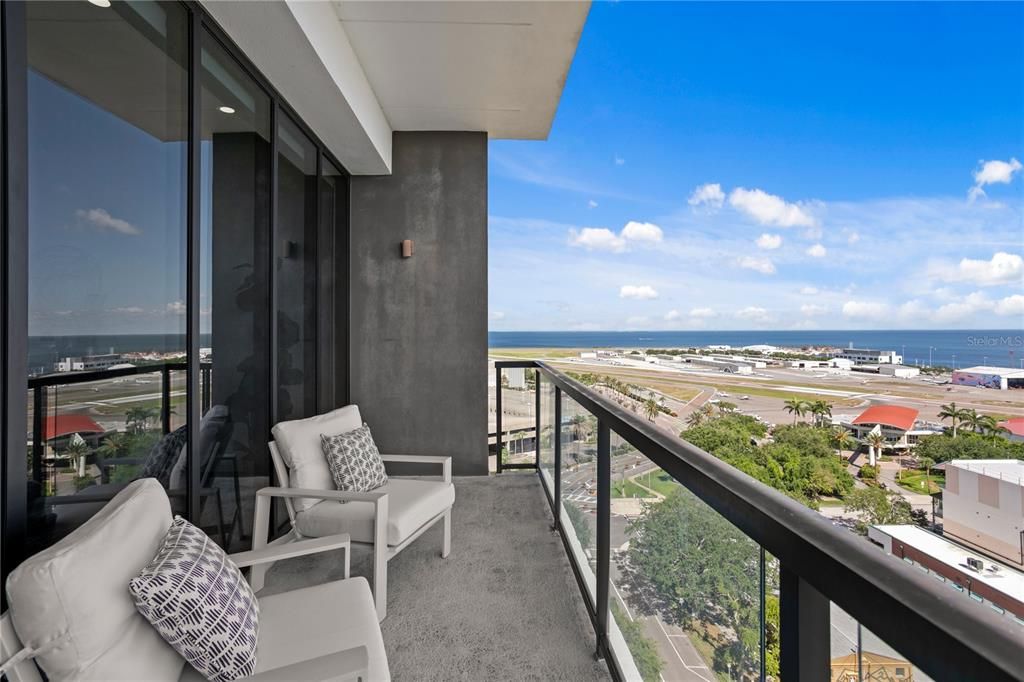 For Sale: $2,500,000 (3 beds, 3 baths, 2537 Square Feet)