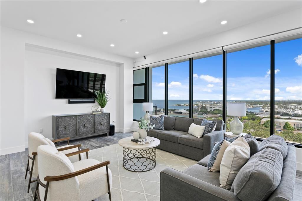 For Sale: $2,500,000 (3 beds, 3 baths, 2537 Square Feet)