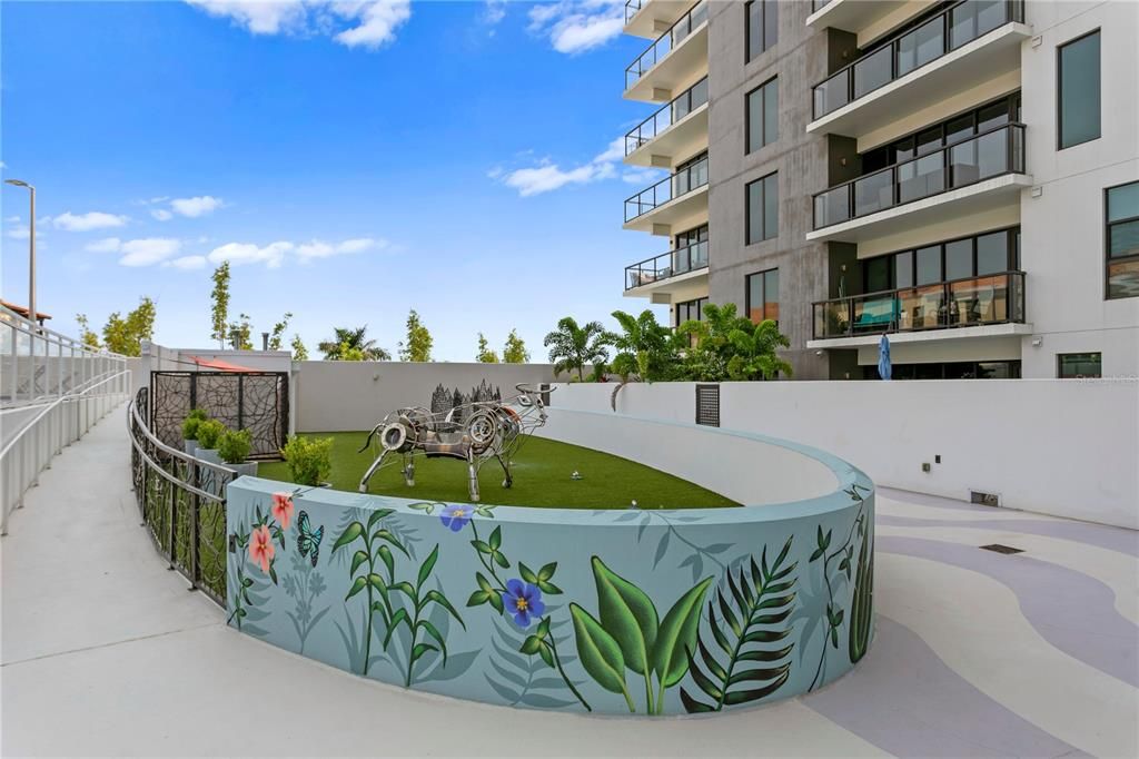 For Sale: $2,500,000 (3 beds, 3 baths, 2537 Square Feet)