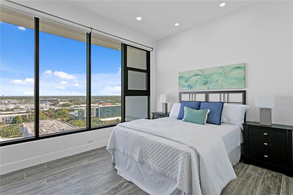 For Sale: $2,500,000 (3 beds, 3 baths, 2537 Square Feet)