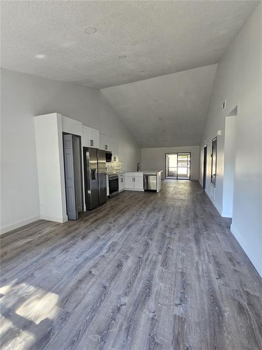 出租: $1,799 (2 贝兹, 2 浴室, 1072 平方英尺)