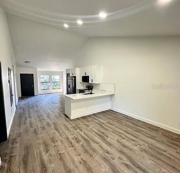 出租: $1,799 (2 贝兹, 2 浴室, 1072 平方英尺)