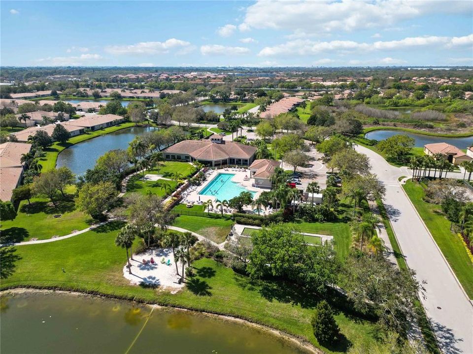 Active With Contract: $549,900 (3 beds, 2 baths, 1841 Square Feet)