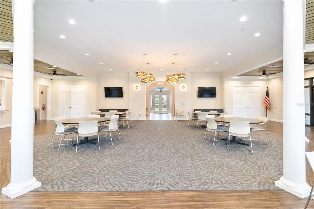 Active With Contract: $549,900 (3 beds, 2 baths, 1841 Square Feet)