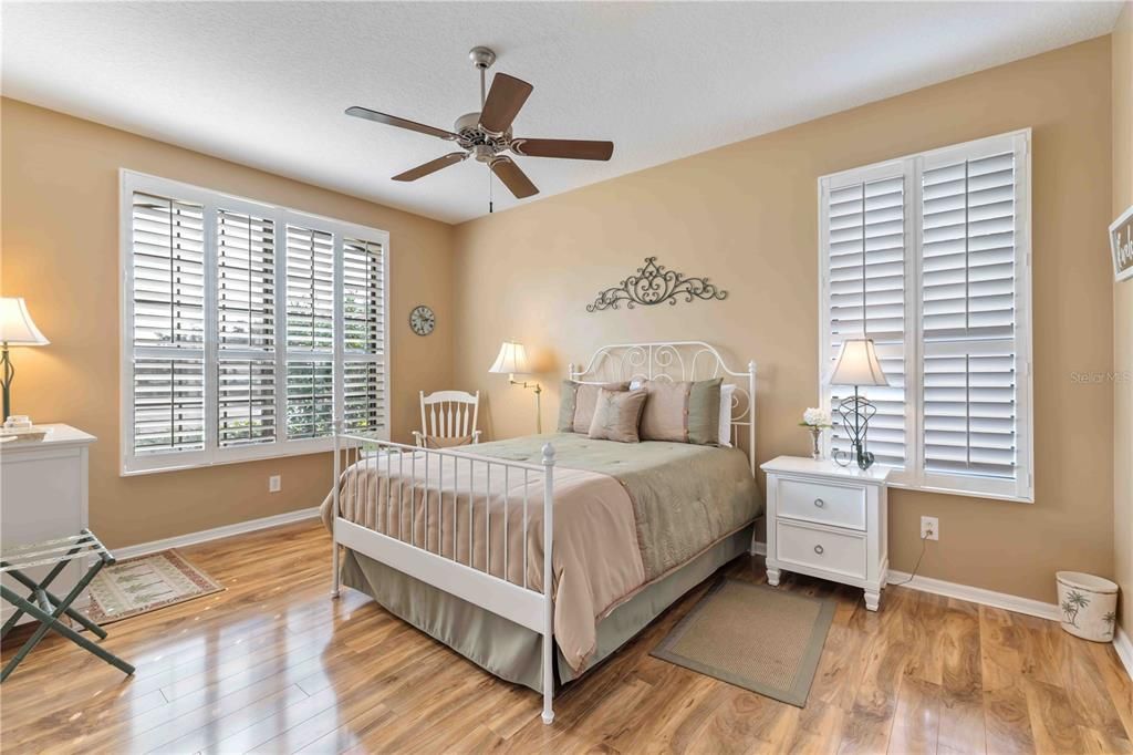 Active With Contract: $549,900 (3 beds, 2 baths, 1841 Square Feet)