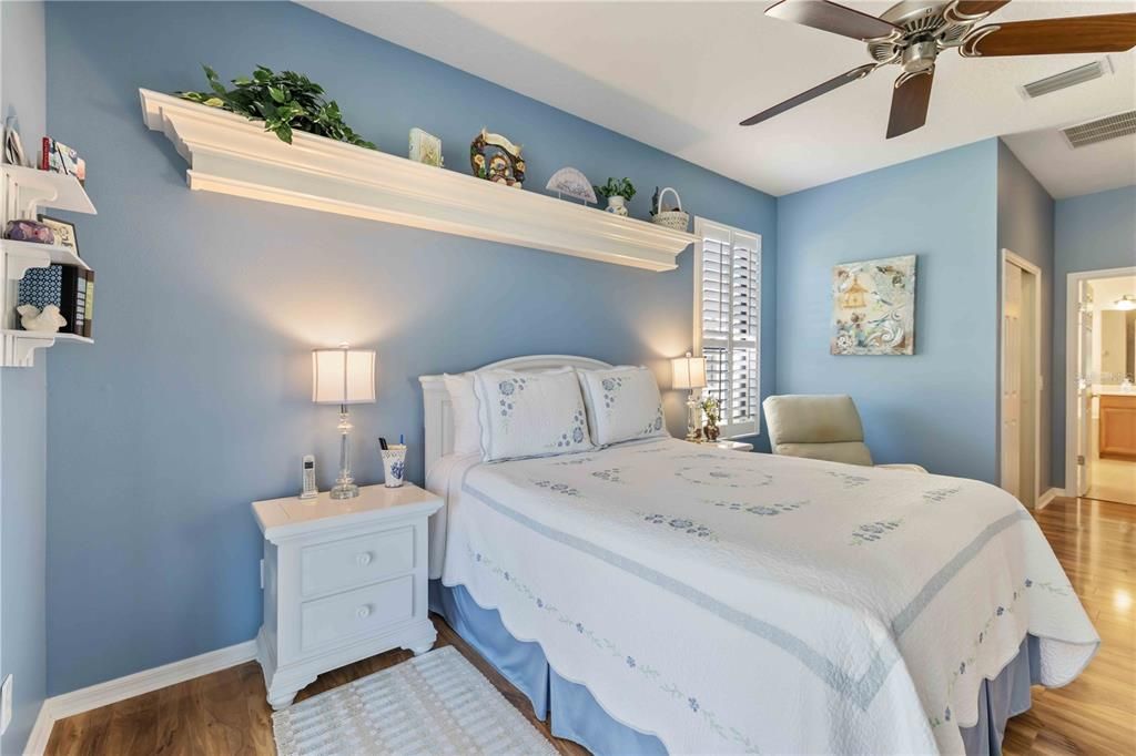 Active With Contract: $549,900 (3 beds, 2 baths, 1841 Square Feet)