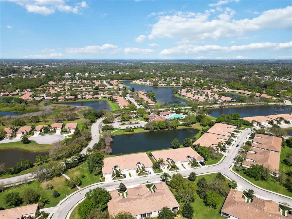 Active With Contract: $549,900 (3 beds, 2 baths, 1841 Square Feet)