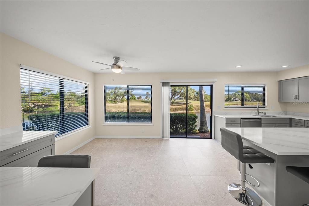 На продажу: $339,000 (3 спален, 2 ванн, 2124 Квадратных фут)