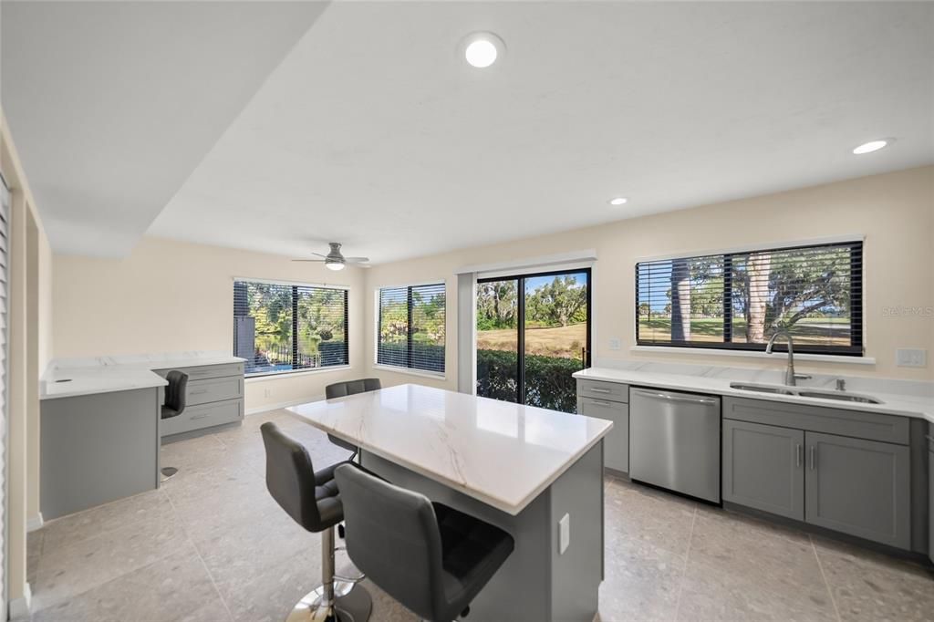 На продажу: $339,000 (3 спален, 2 ванн, 2124 Квадратных фут)