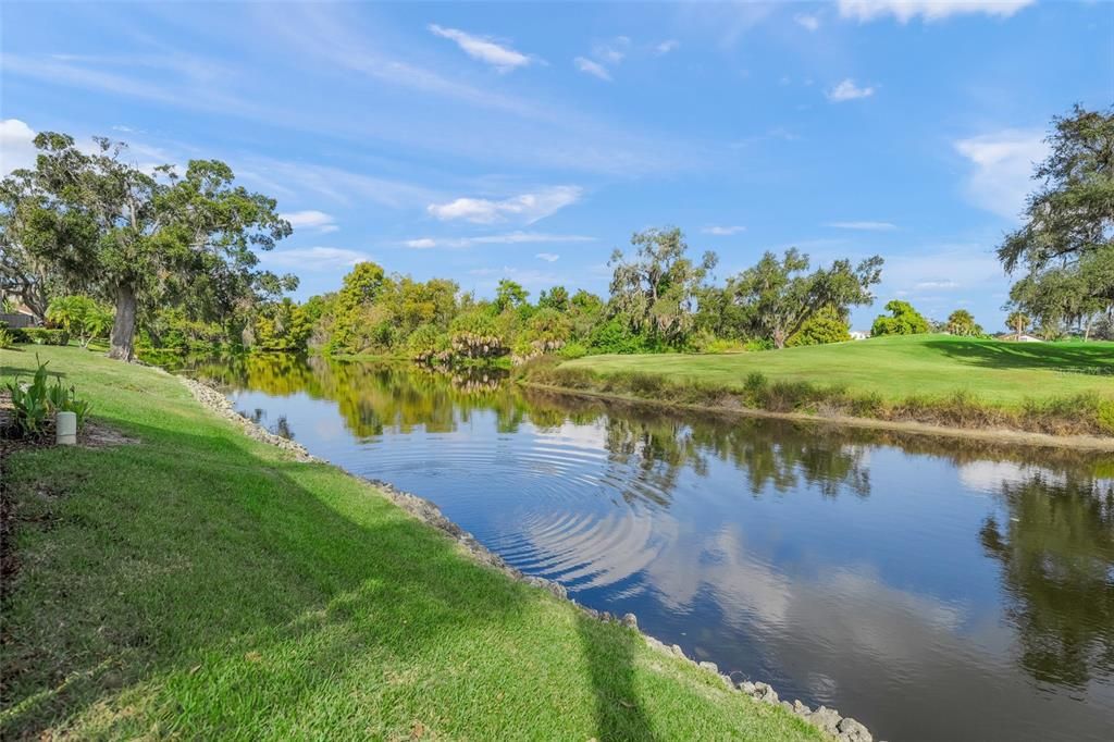 На продажу: $339,000 (3 спален, 2 ванн, 2124 Квадратных фут)