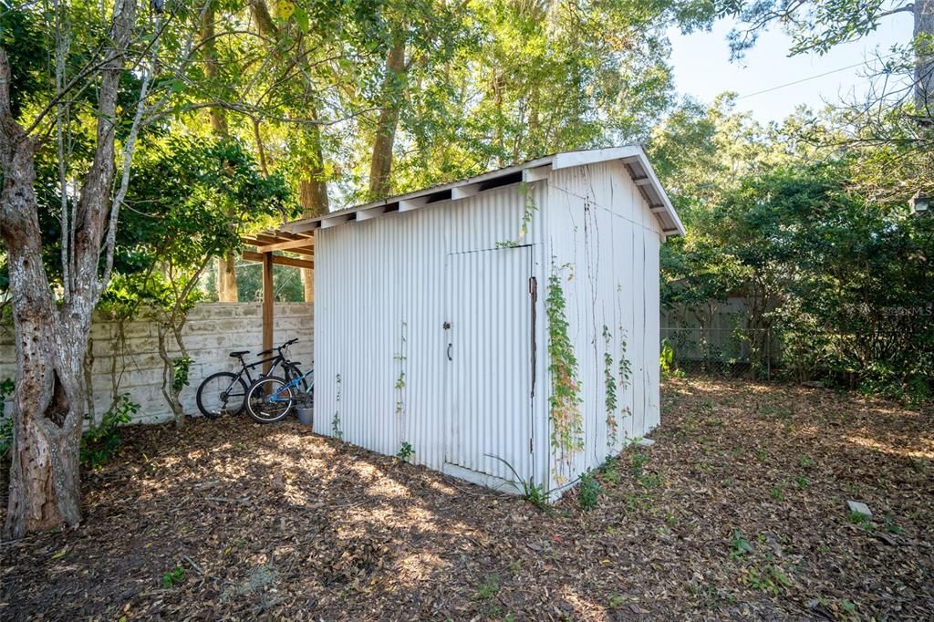 For Rent: $3,825 (5 beds, 3 baths, 3238 Square Feet)