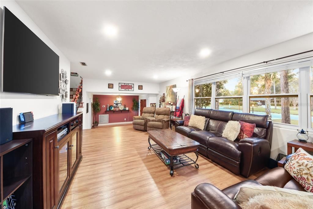 For Rent: $3,825 (5 beds, 3 baths, 3238 Square Feet)