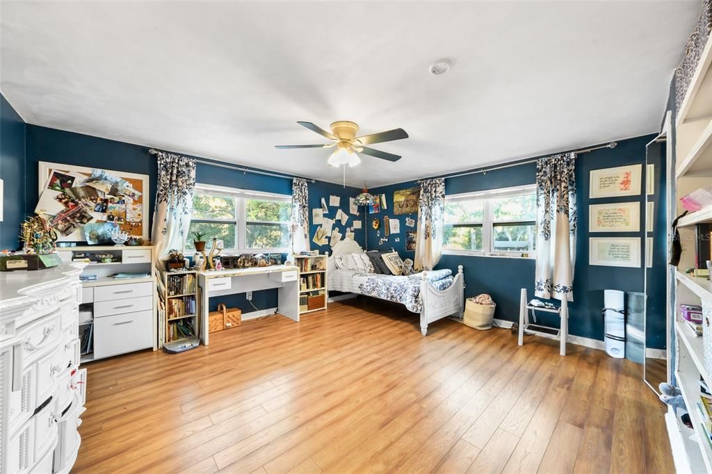 For Rent: $3,825 (5 beds, 3 baths, 3238 Square Feet)