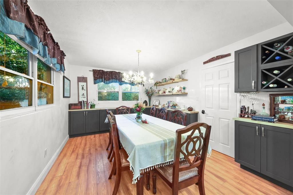 For Rent: $3,825 (5 beds, 3 baths, 3238 Square Feet)