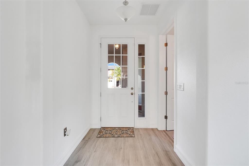 待售: $550,000 (4 贝兹, 3 浴室, 2628 平方英尺)