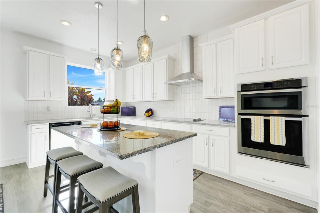 待售: $550,000 (4 贝兹, 3 浴室, 2628 平方英尺)