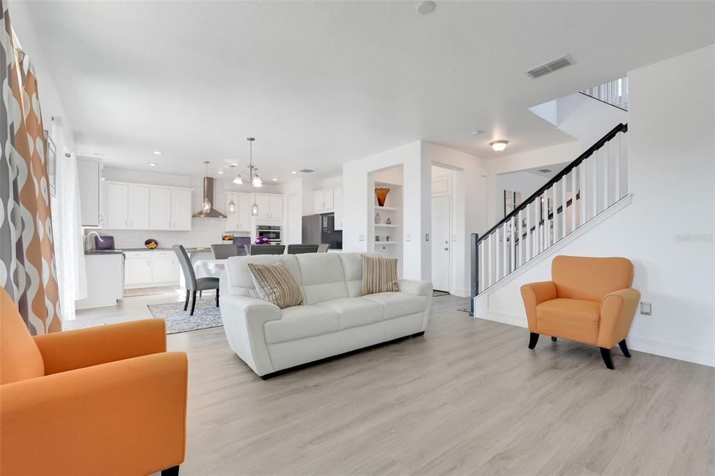 待售: $550,000 (4 贝兹, 3 浴室, 2628 平方英尺)