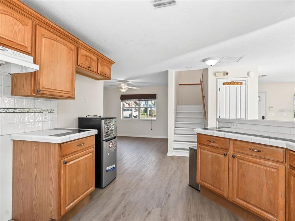 待售: $409,900 (3 贝兹, 2 浴室, 1944 平方英尺)