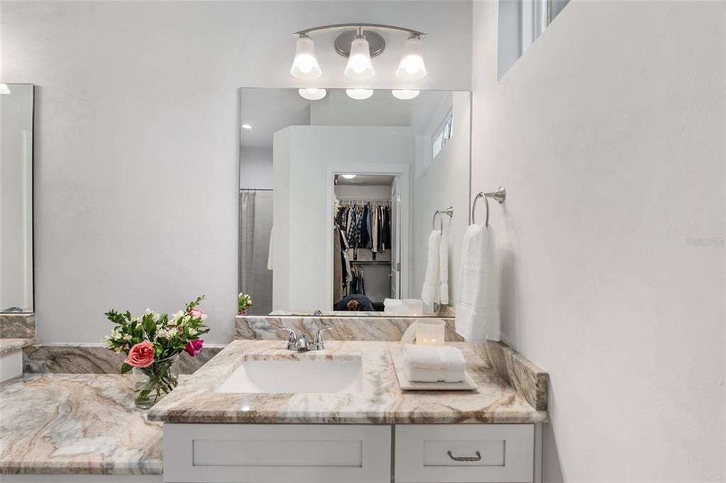 待售: $370,000 (3 贝兹, 2 浴室, 1442 平方英尺)