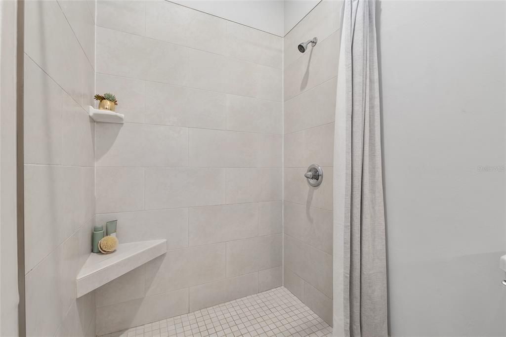 待售: $370,000 (3 贝兹, 2 浴室, 1442 平方英尺)